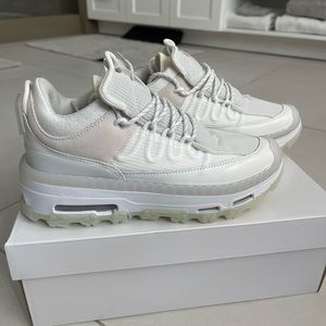 BRAND NEW - Womens Jordan Air Mae Sneaker